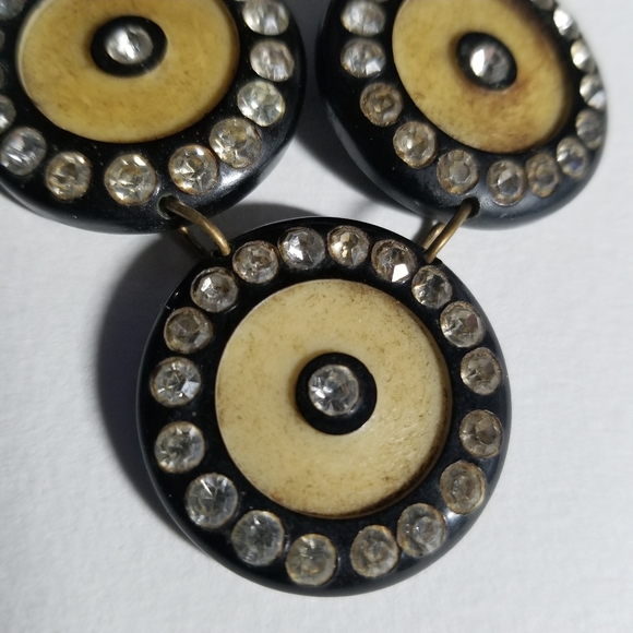 Relisted-Vintage Art Deco brooch early plastic pin yellow black clear rhinestone - Picture 16 of 16